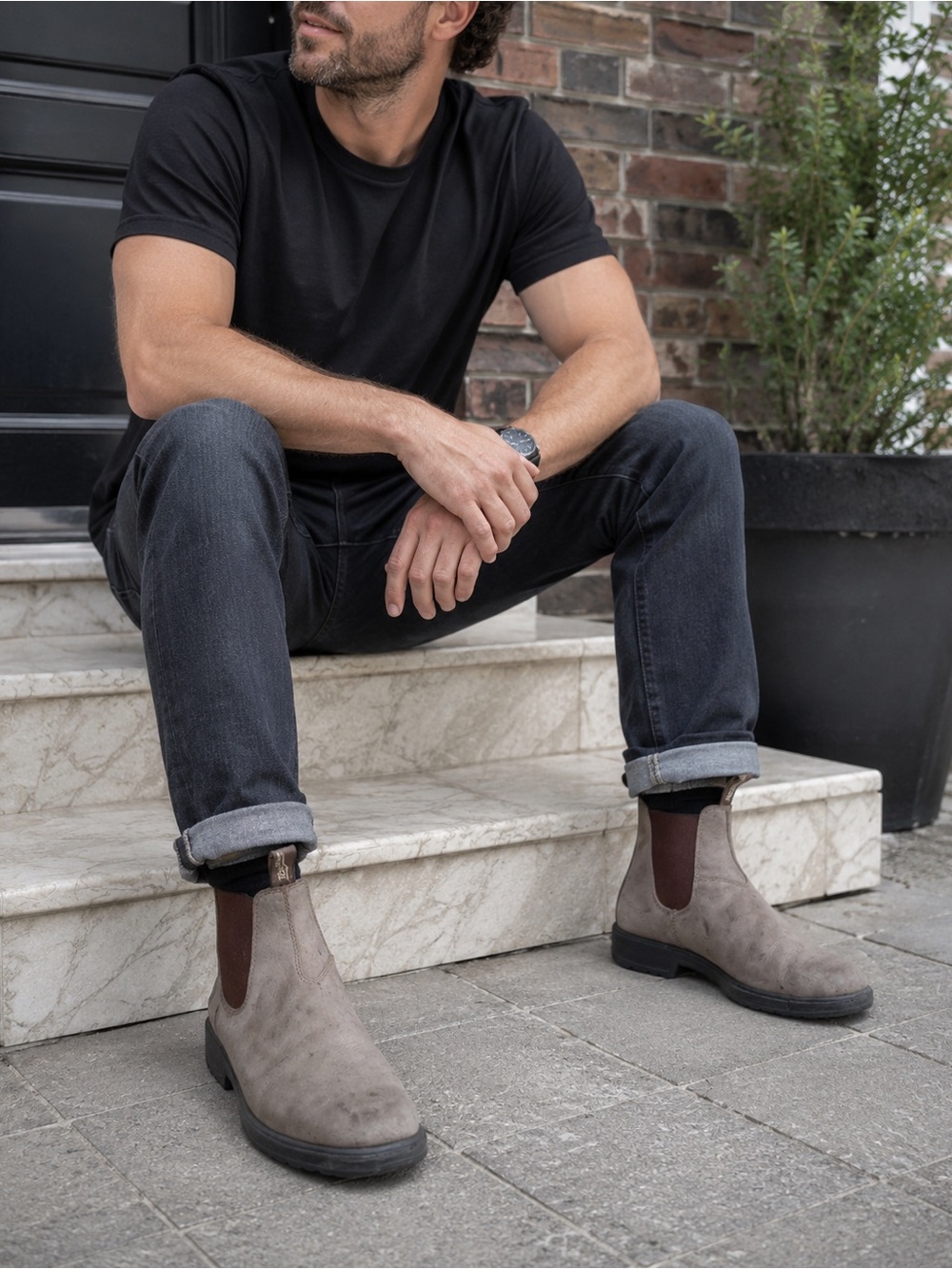 Blundstone Tasmania Australia Chisel Toe Chelsea Boots – Brown/Taupe Leather AU8